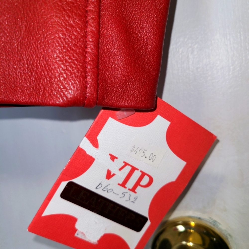 New with tag VIP LAMBSKIN leather jacket final finishing in Italy design in Cana - Picture 3 of 3